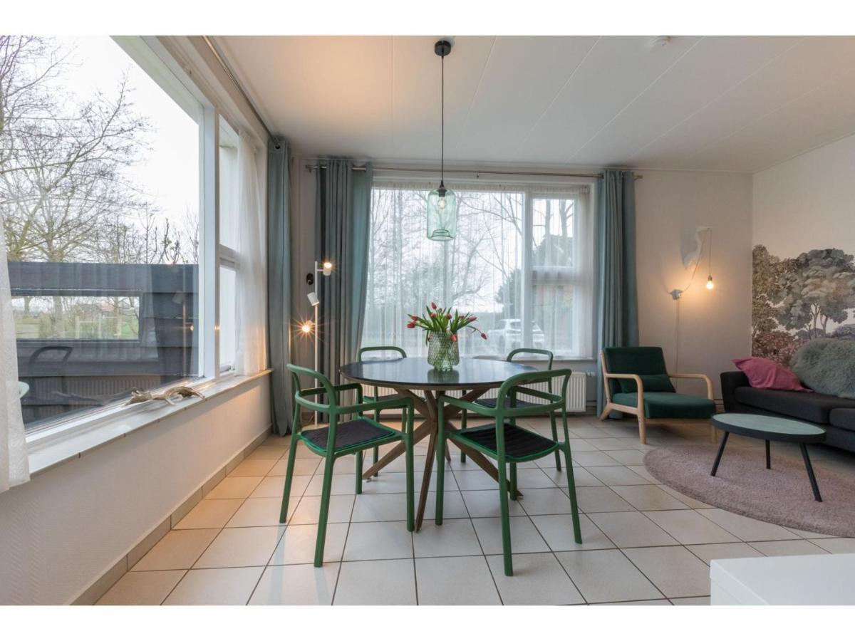 Apartment With Mini Campsite And Playground Vrouwenpolder Exteriér fotografie