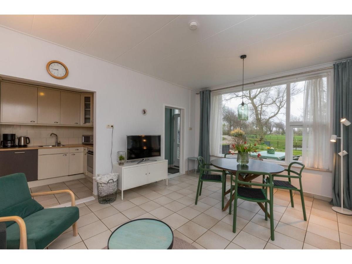 Apartment With Mini Campsite And Playground Vrouwenpolder Exteriér fotografie